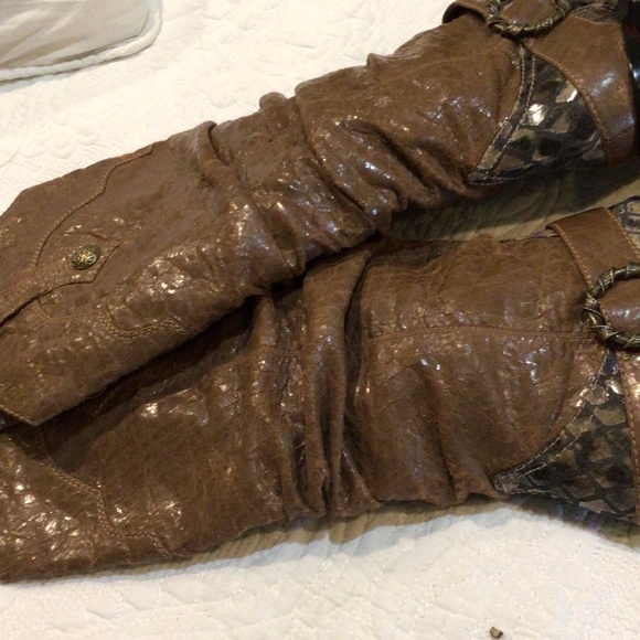 J. Renee boot - Picture 2 of 6